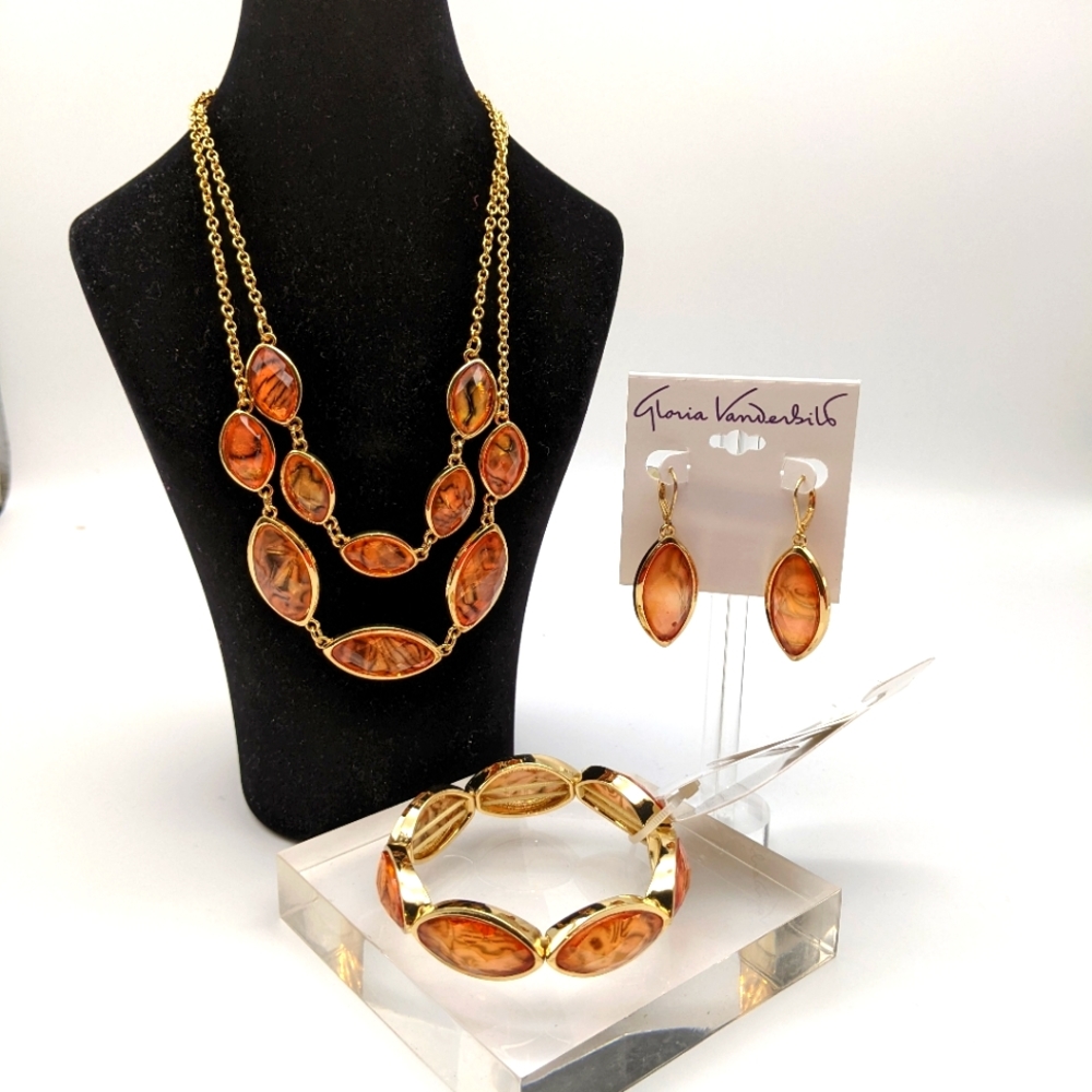 Gloria Vanderbilt Jewelry Set
